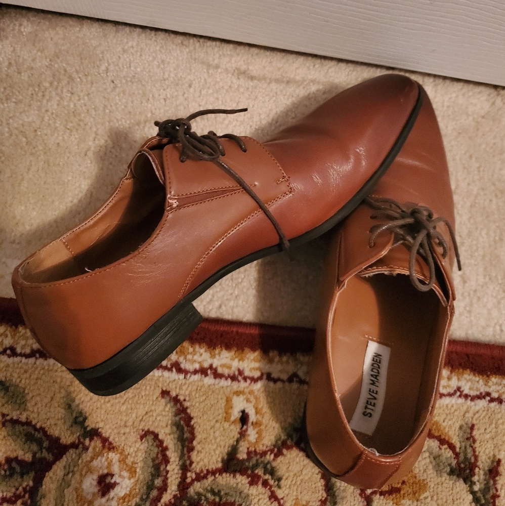 Steve Madden size 9.5 Brown Leather Shoes